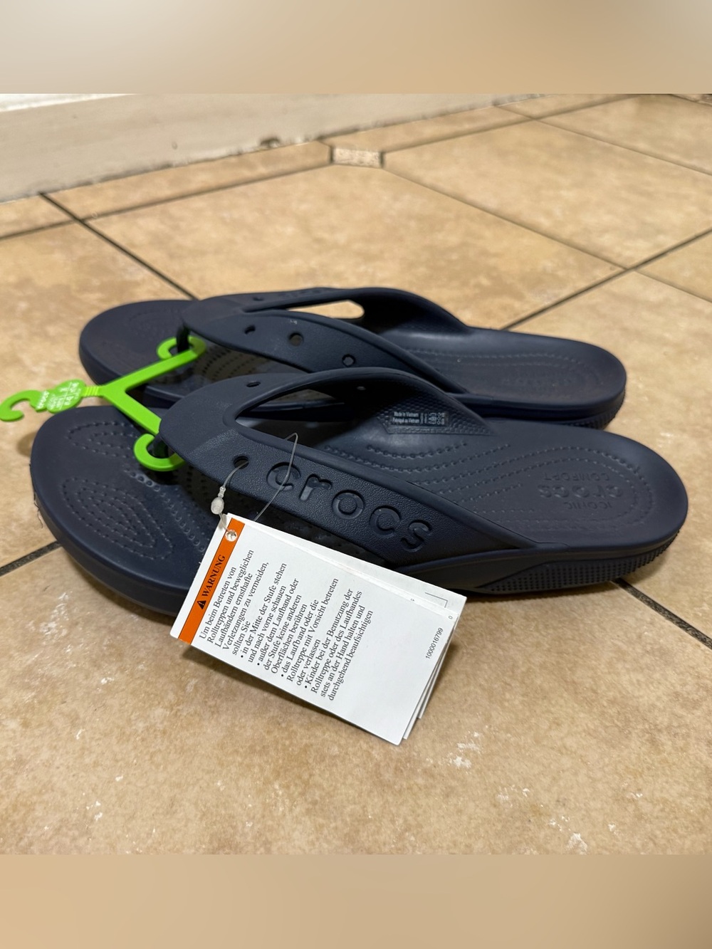 Women’s CROCS Navy Flip Flop Sandals - Picture 3 of 6